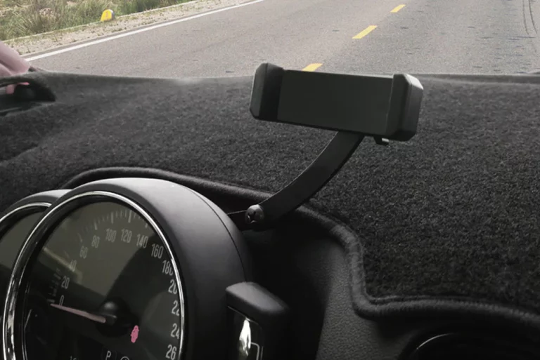Exploring the Convenience of a Mini Cooper Phone Mount for Safe Driving